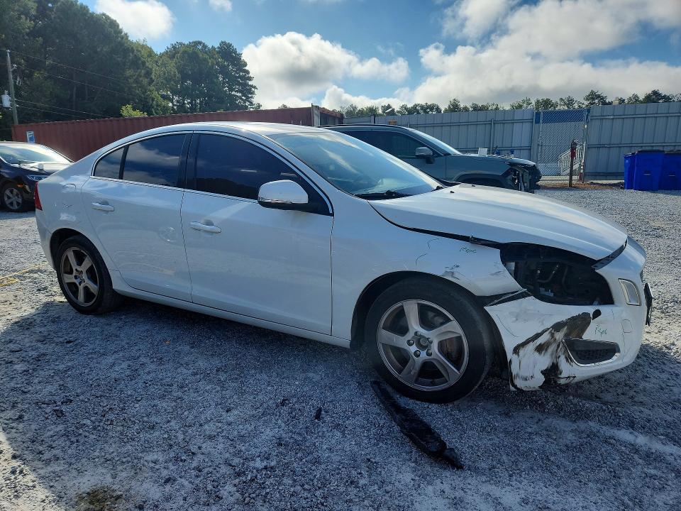 صورة رقم 4 من المزاد - 2013 VOLVO S60 مع VIN YV1612FS1D2208100