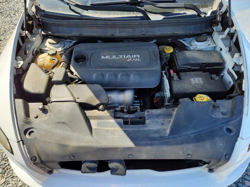 Photo 12 from auction – 2015 JEEP CHEROKEE with VIN 1C4PJLCB0FW771073