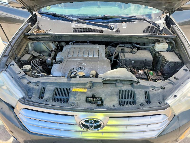 Снимка 12 от търг – 2012 TOYOTA HIGHLANDER с VIN 5TDBK3EH9CS168966