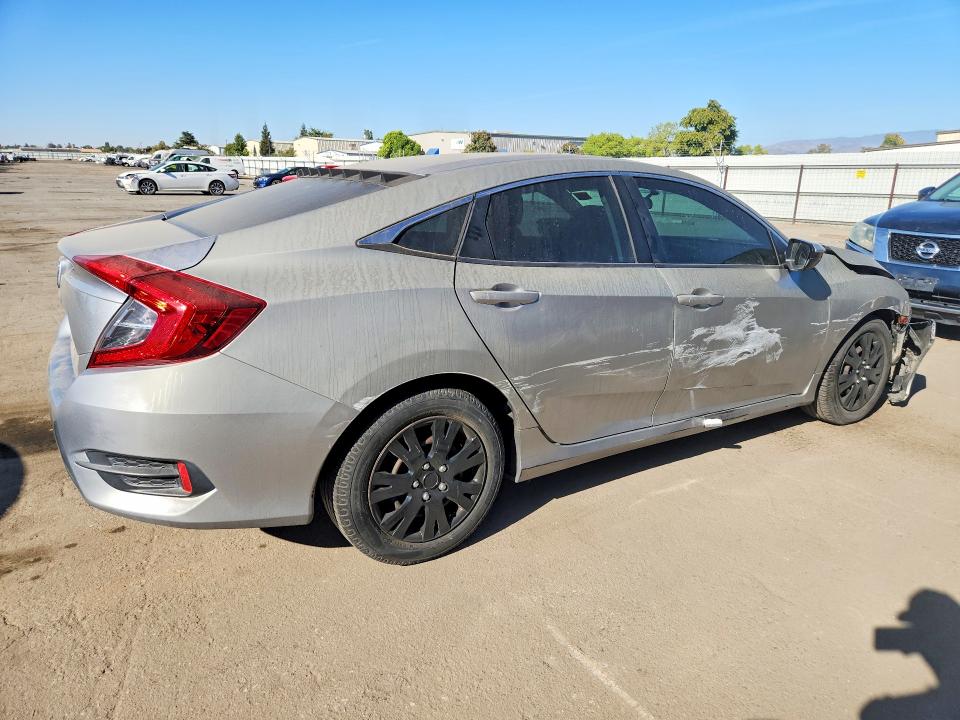 Photo 3 from auction – 2018 HONDA CIVIC with VIN 2HGFC2F51JH545350