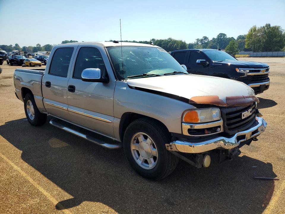 Фото 4 с аукциона – 2005 GMC NEW SIERRA с VIN 2GTEC13T351190543