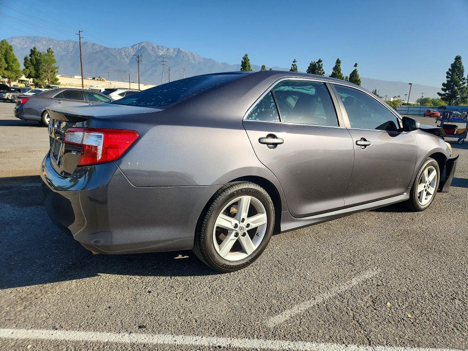Photo 3 from auction – 2014 TOYOTA CAMRY with VIN 4T1BF1FK5EU400329