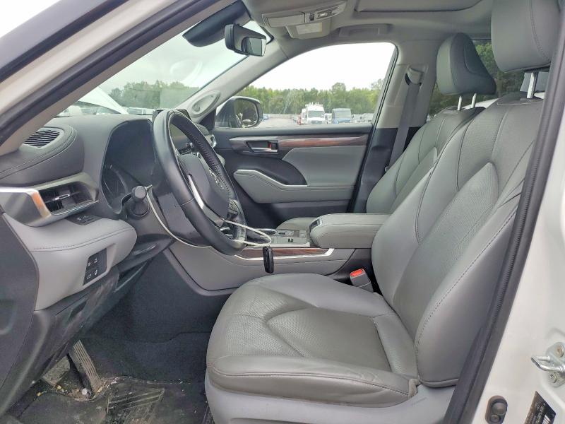 Снимка 7 от търг – 2021 TOYOTA HIGHLANDER HYBRID с VIN 5TDYARAH6MS506654