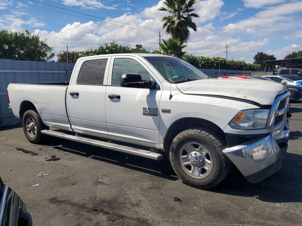 Photo 4 from auction – 2016 RAM 2500 with VIN 3C6UR4HJ6GG100869