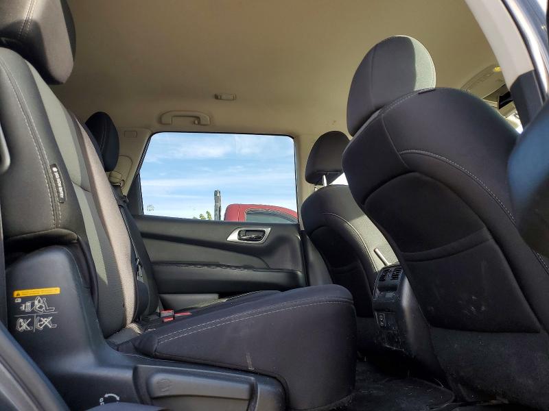 Photo 11 from auction – 2018 NISSAN PATHFINDER with VIN 5N1DR2MM6JC623053