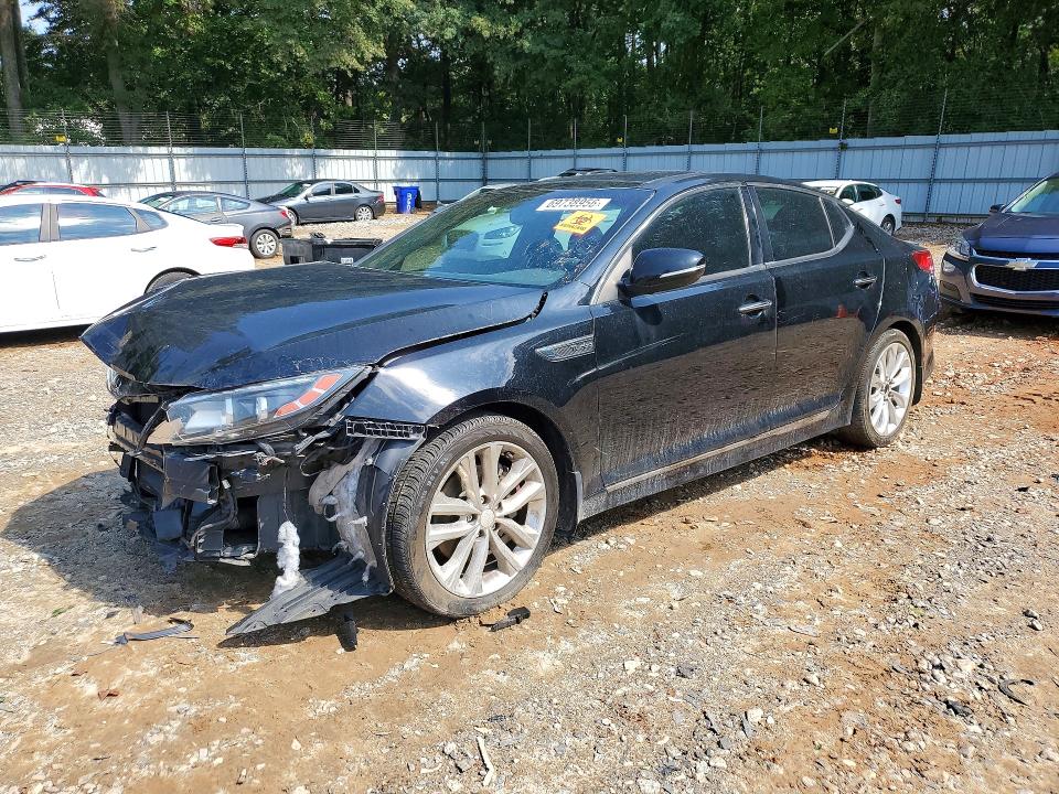 KIA OPTIMA 2015 مع رقم تعريف المركبة 5XXGR4A68FG365872 - صورة من المزاد