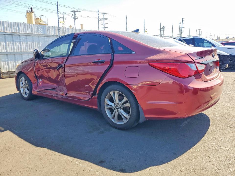 Photo 2 from auction – 2012 HYUNDAI SONATA with VIN 5NPEC4AC6CH446173