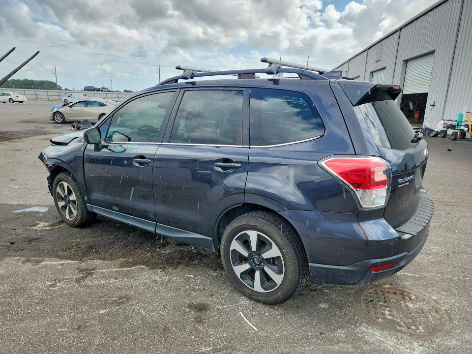 Photo 2 from auction – 2018 SUBARU FORESTER with VIN JF2SJAJC8JH409209