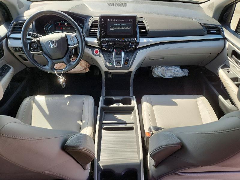 Photo 8 from auction – 2018 HONDA ODYSSEY with VIN 5FNRL6H79JB065547
