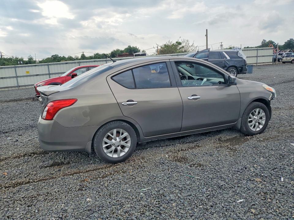 Photo 3 from auction – 2016 NISSAN VERSA with VIN 3N1CN7AP1GL841988