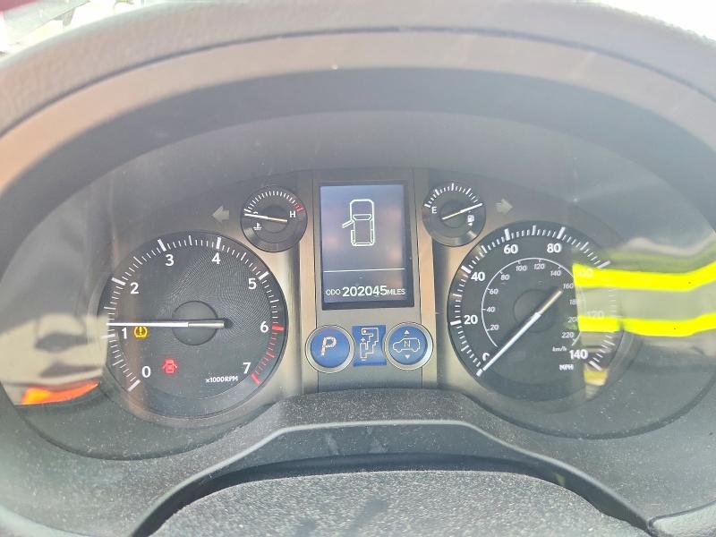 Photo 9 from auction – 2011 LEXUS GX with VIN JTJJM7FX7B5018357