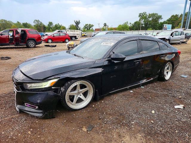 HONDA ACCORD 2018 with VIN 1HGCV2F60JA042817 - Photo from auction