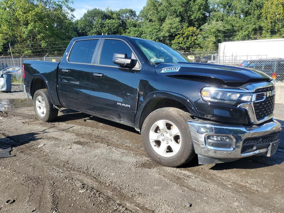 Photo 4 from auction – 2025 RAM 1500 with VIN 1C6RRFFG5SN601034