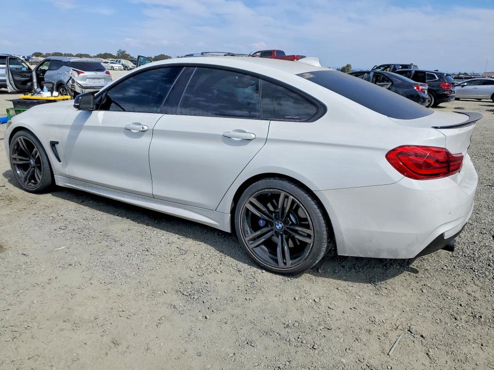 Photo 2 from auction – 2018 BMW 440I with VIN WBA4J5C52JBF06826