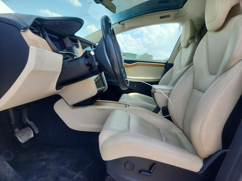 Photo 7 from auction – 2019 TESLA MODEL X with VIN 5YJXCAE25KF181347