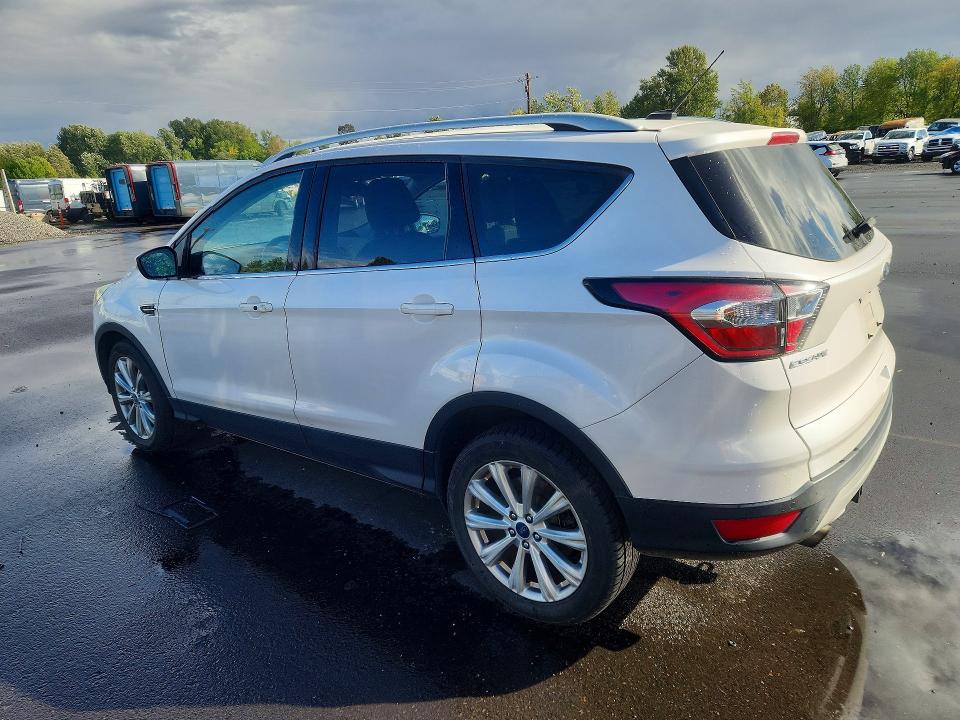 Photo 2 from auction – 2017 FORD ESCAPE with VIN 1FMCU0JD7HUE57746