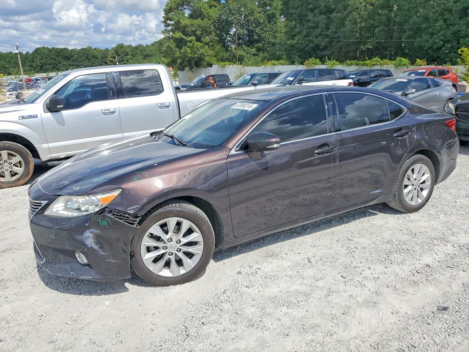 LEXUS ES 2014 with VIN JTHBW1GG2E2067371 - Photo from auction