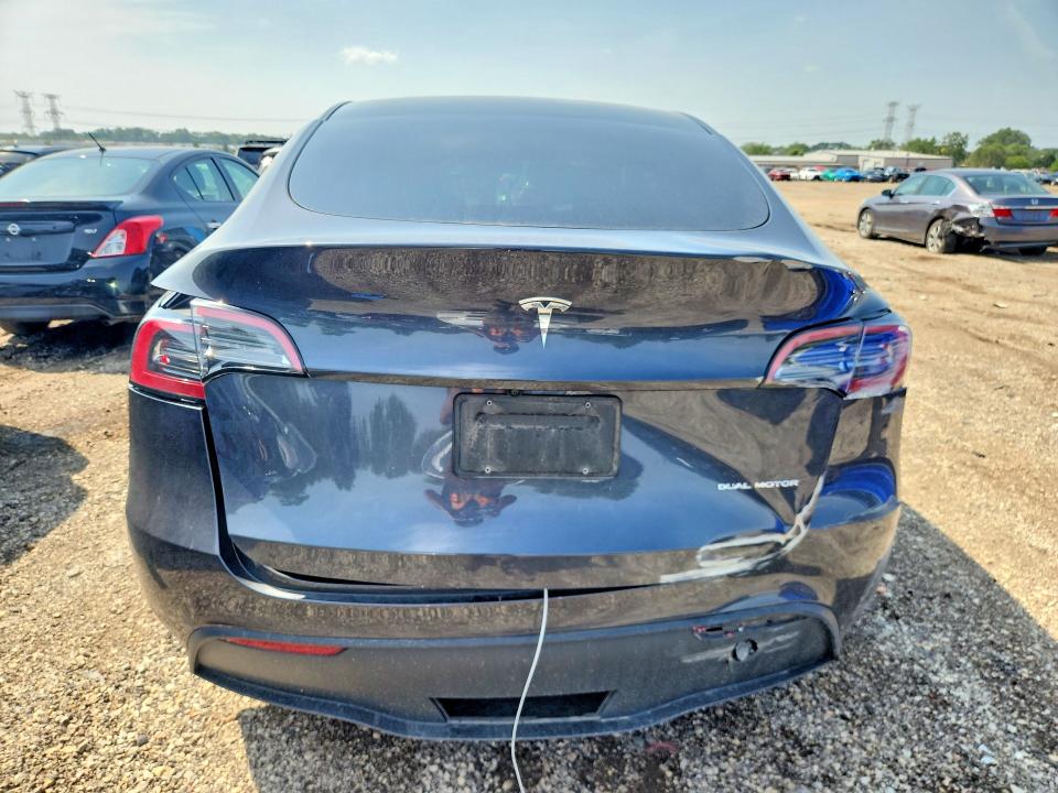 Photo 6 from auction – 2024 TESLA MODEL Y with VIN 7SAYGDEE1RA278950