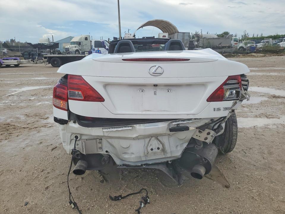 Photo 6 from auction – 2014 LEXUS IS with VIN JTHFE2C27E2510859