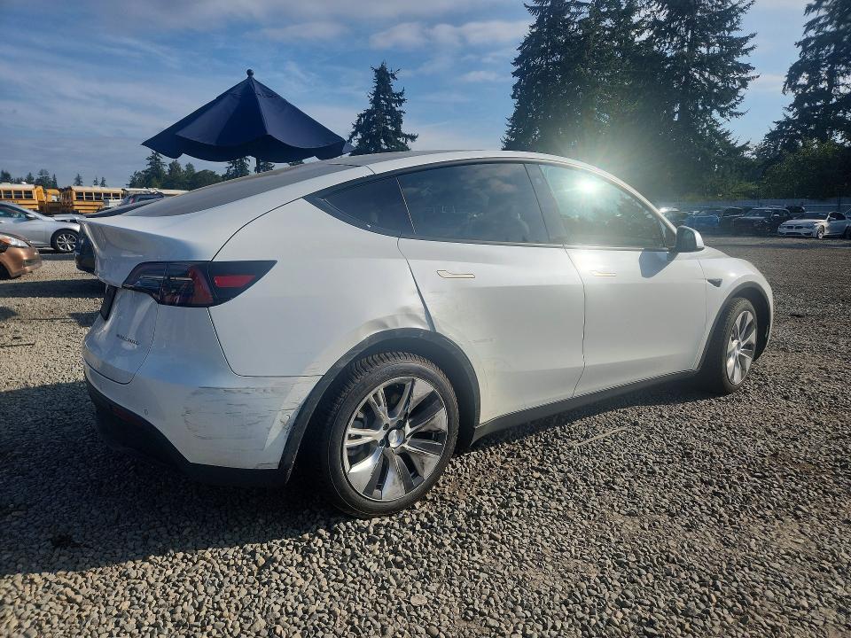 Photo 3 from auction – 2021 TESLA MODEL  Y with VIN 5YJYGAEE1MF277160