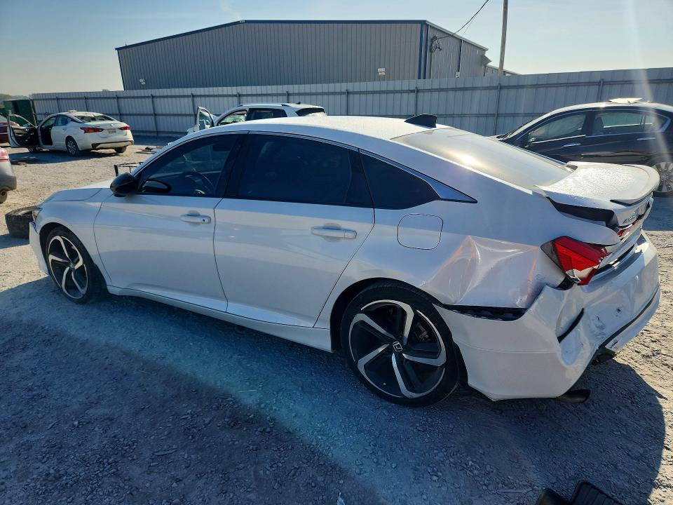 Снимка 2 от търг – 2022 HONDA ACCORD с VIN 1HGCV1F33NA000843