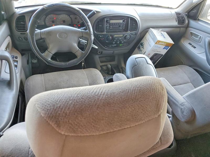 Photo 8 from auction – 2002 TOYOTA SEQUOIA with VIN 5TDBT44A32S089203