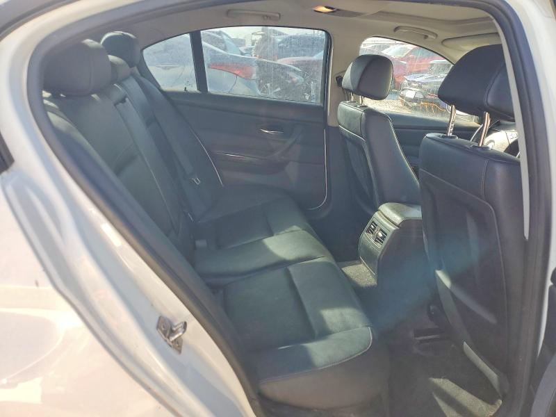 Photo 10 from auction – 2011 BMW 328 with VIN WBAPH5C57BA446345