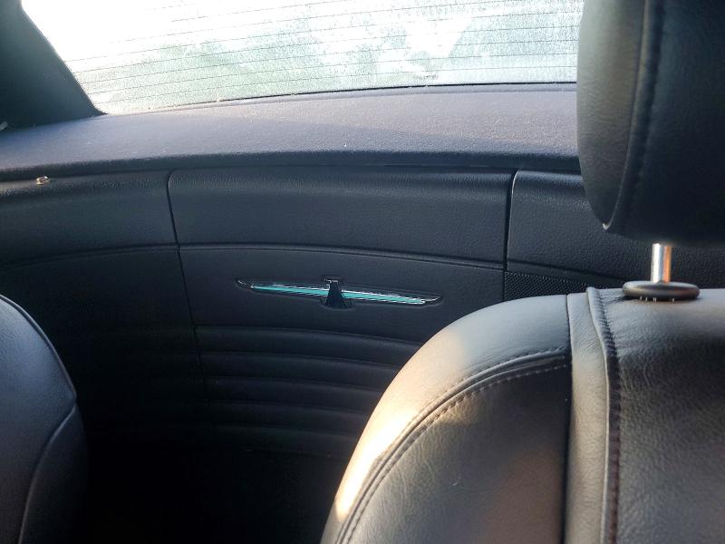 Foto 10 de la subasta – 2004 FORD THUNDERBIRD con VIN 1FAHP60A14Y104066