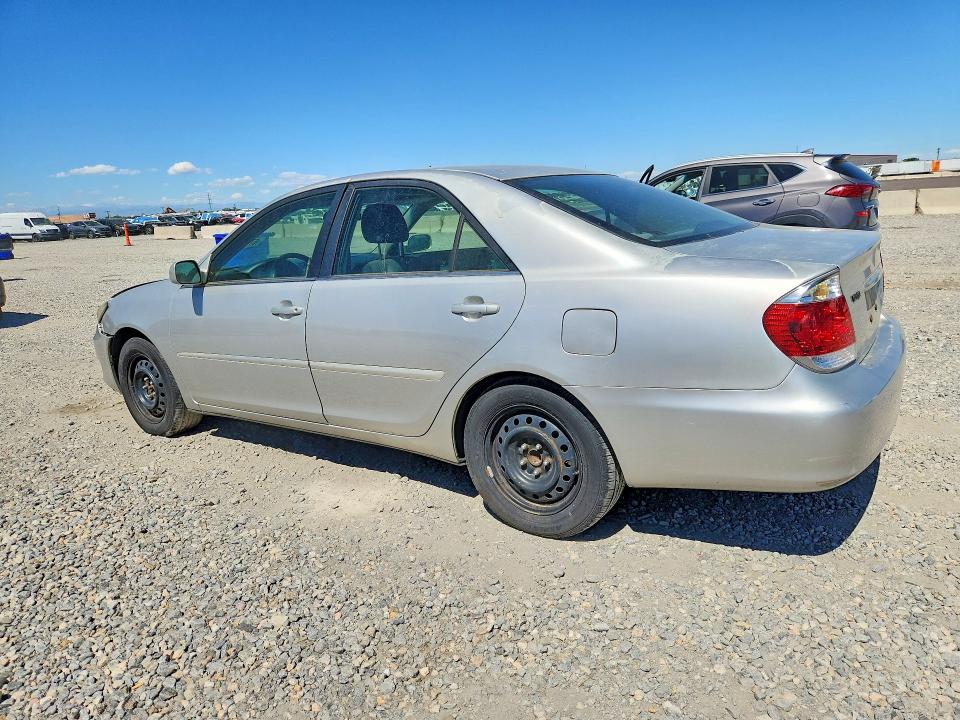 Photo 2 from auction – 2005 TOYOTA CAMRY with VIN 4T1BE32K45U563221