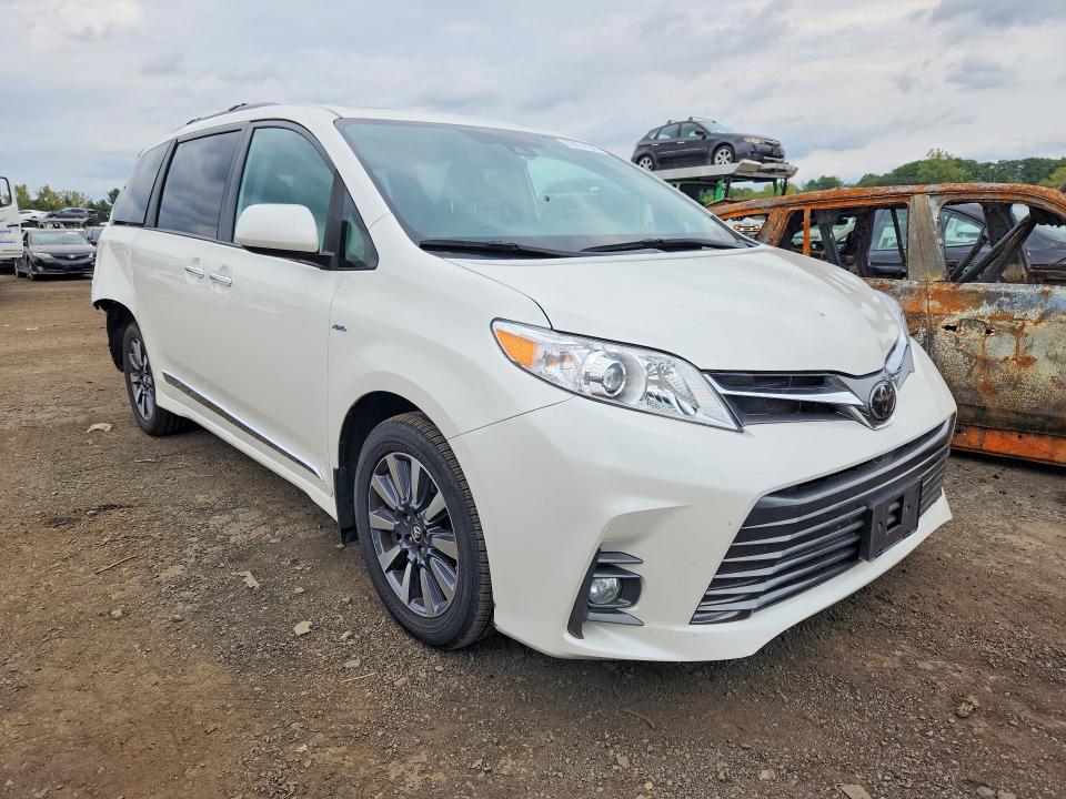Photo 4 from auction – 2020 TOYOTA SIENNA with VIN 5TDDZ3DC1LS239474
