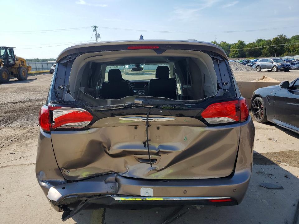 Zdjęcie 6 z aukcji – 2017 CHRYSLER PACIFICA z VIN 2C4RC1BG7HR803727