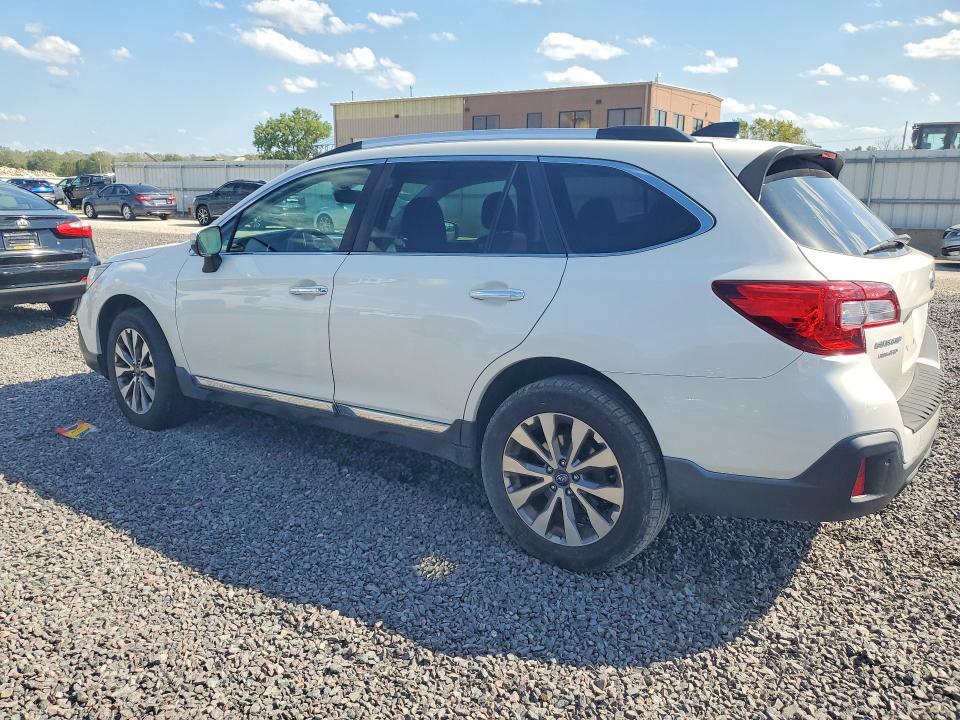 Фото 2 с аукциона – 2018 SUBARU OUTBACK с VIN 4S4BSETC6J3393293