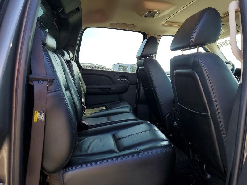 Photo 10 from auction – 2007 CHEVROLET AVALANCHE with VIN 3GNEC12J47G117022