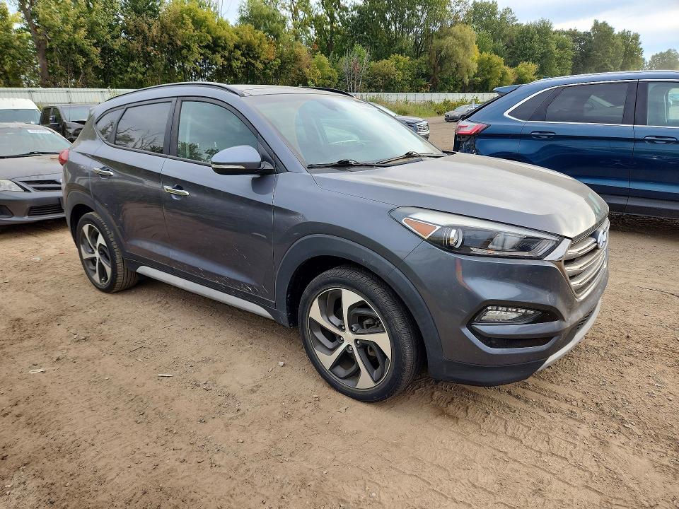 Photo 4 from auction – 2018 HYUNDAI TUCSON with VIN KM8J3CA29JU634894