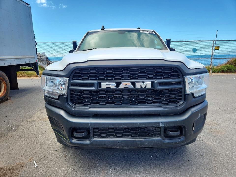 Photo 5 from auction – 2019 RAM 2500 with VIN 3C6UR5HJ2KG539078
