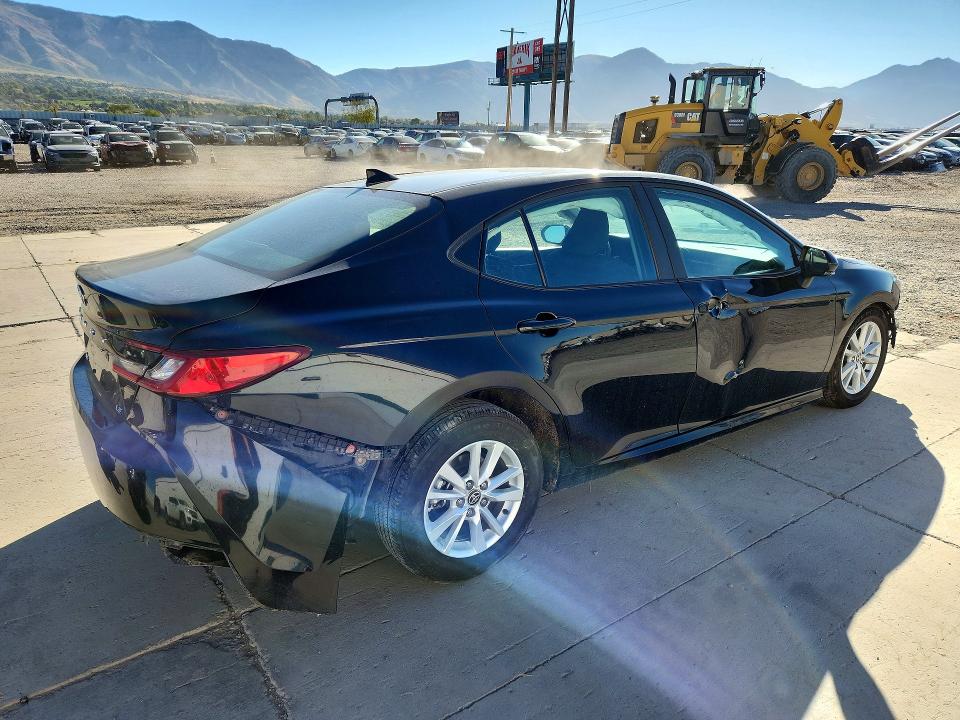 Photo 3 from auction – 2025 TOYOTA CAMRY with VIN 4T1DAACK2SU585687