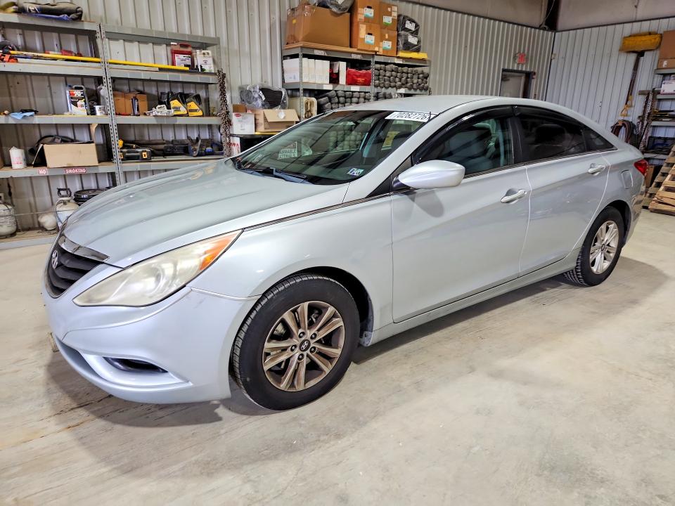 HYUNDAI SONATA 2011 with VIN 5NPEB4AC1BH194043 - Photo from auction