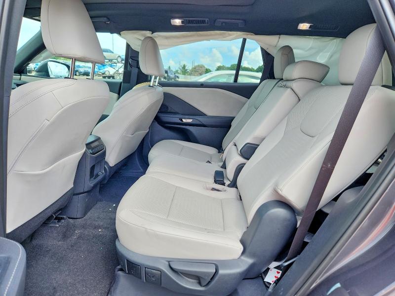 Photo 11 from auction – 2025 LEXUS TX 350 with VIN 5TDAAAB63SS034751