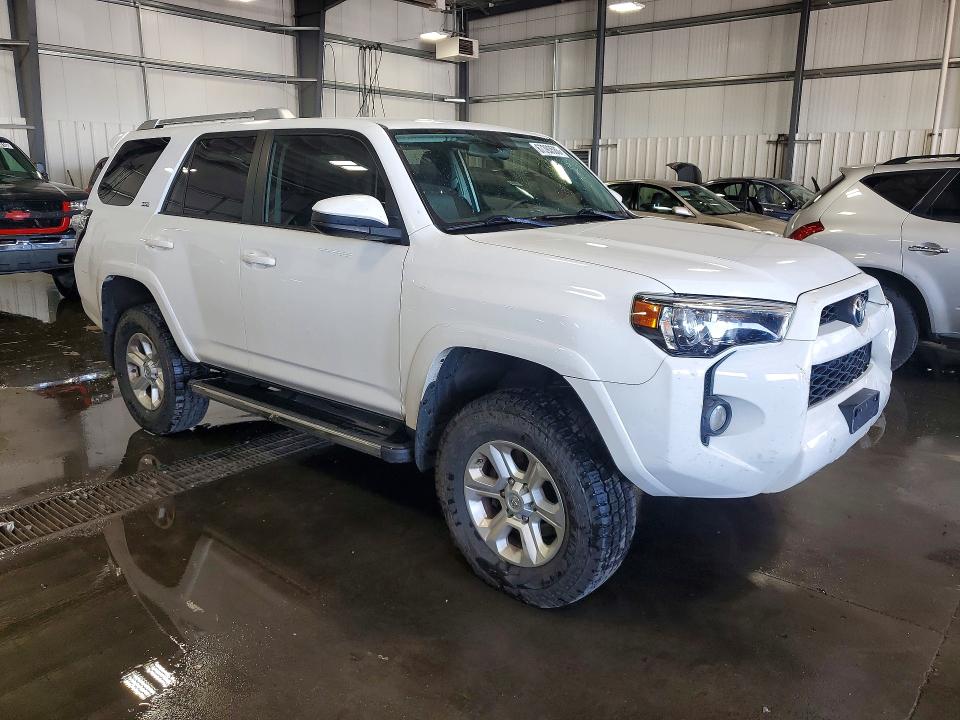 صورة رقم 4 من المزاد - 2018 TOYOTA 4RUNNER مع VIN JTEBU5JR6J5497465
