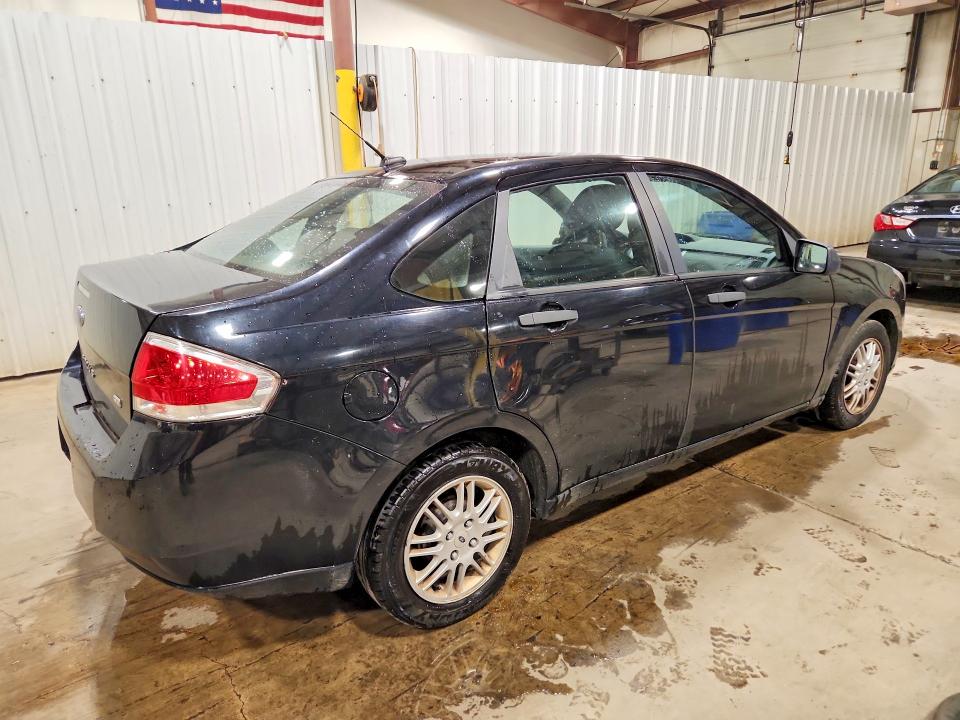 Снимка 3 от търг – 2010 FORD FOCUS с VIN 1FAHP3FN7AW115461