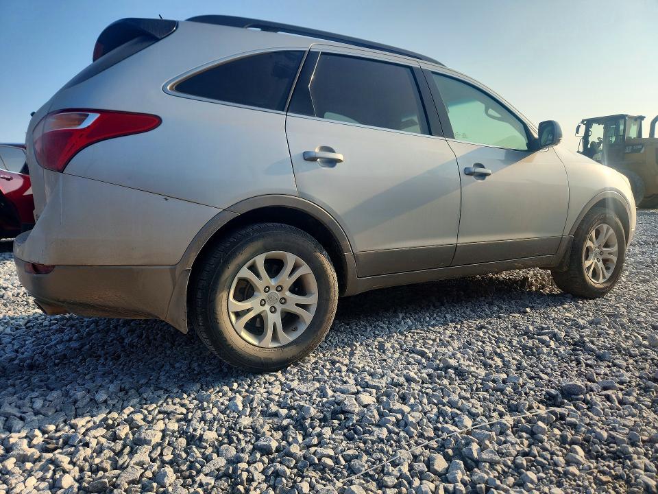 Photo 3 from auction – 2011 HYUNDAI VERACRUZ with VIN KM8NU4CC7BU152551