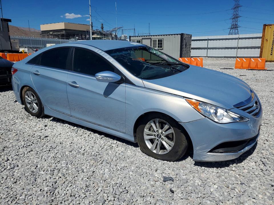 Photo 4 from auction – 2014 HYUNDAI SONATA with VIN 5NPEB4AC0EH882071