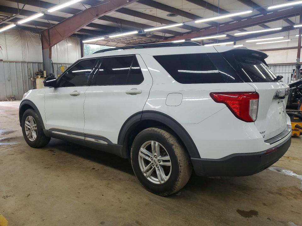 Photo 2 from auction – 2020 FORD EXPLORER with VIN 1FMSK7DHXLGA10084