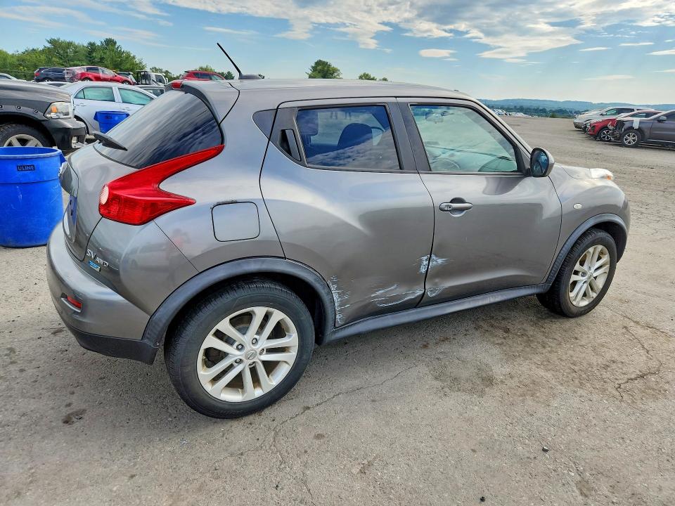 Photo 3 from auction – 2013 NISSAN JUKE with VIN JN8AF5MV2DT209917