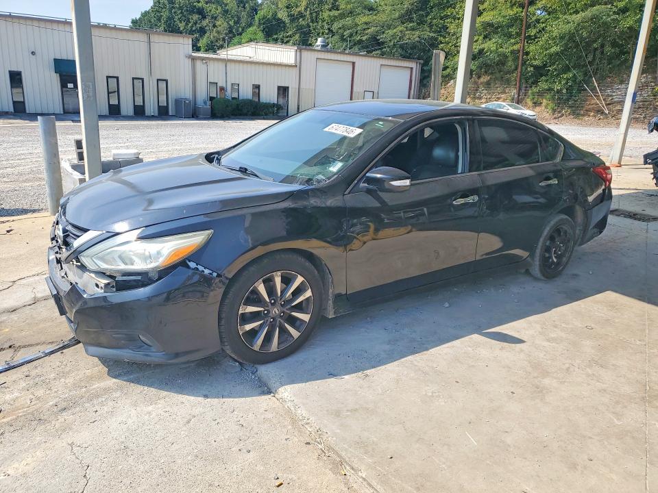 NISSAN ALTIMA 2017 z numerem VIN 1N4AL3AP1HC202581 - Zdjęcie z aukcji