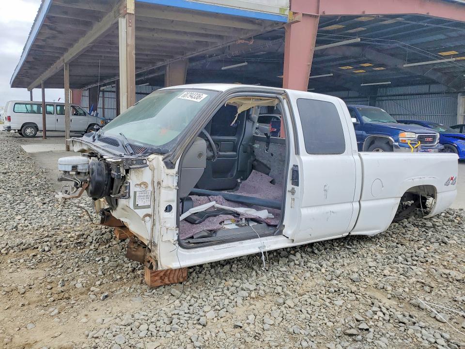 CHEVROLET SILVERADO 2004 مع رقم تعريف المركبة 1GCEK19T94E232902 - صورة من المزاد