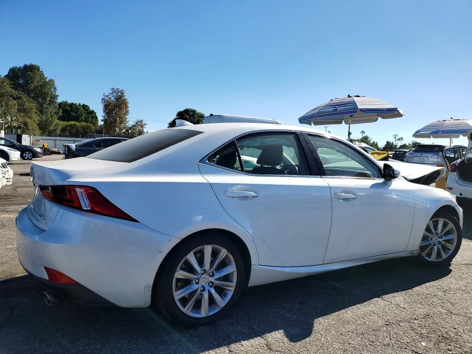 Photo 3 from auction – 2016 LEXUS IS with VIN JTHBA1D28G5029944