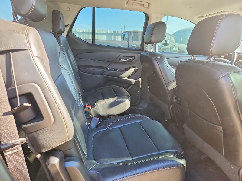 Photo 11 from auction – 2018 CHEVROLET TRAVERSE with VIN 1GNERHKWXJJ202424
