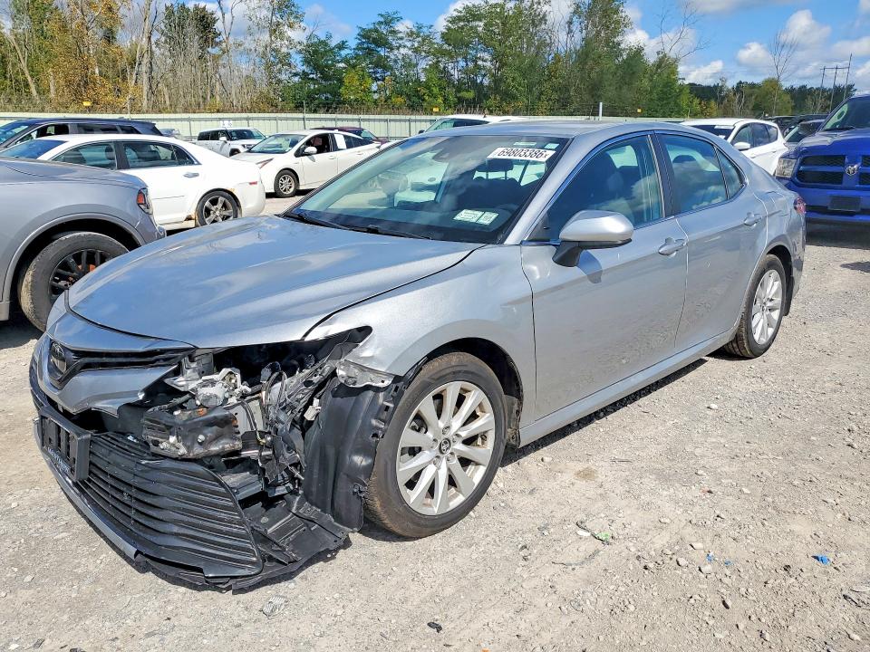 TOYOTA CAMRY 2020 with VIN 4T1C11AK2LU868638 - Photo from auction