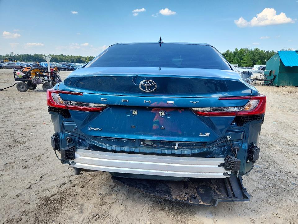 Снимка 6 от търг – 2025 TOYOTA CAMRY с VIN 4T1DAACK4SU186747